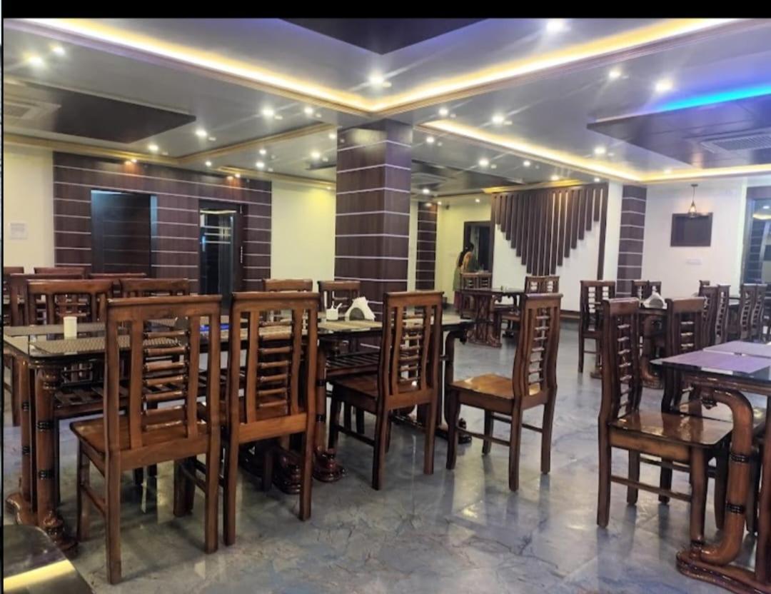 Prince Palace Jhargram Eksteriør billede